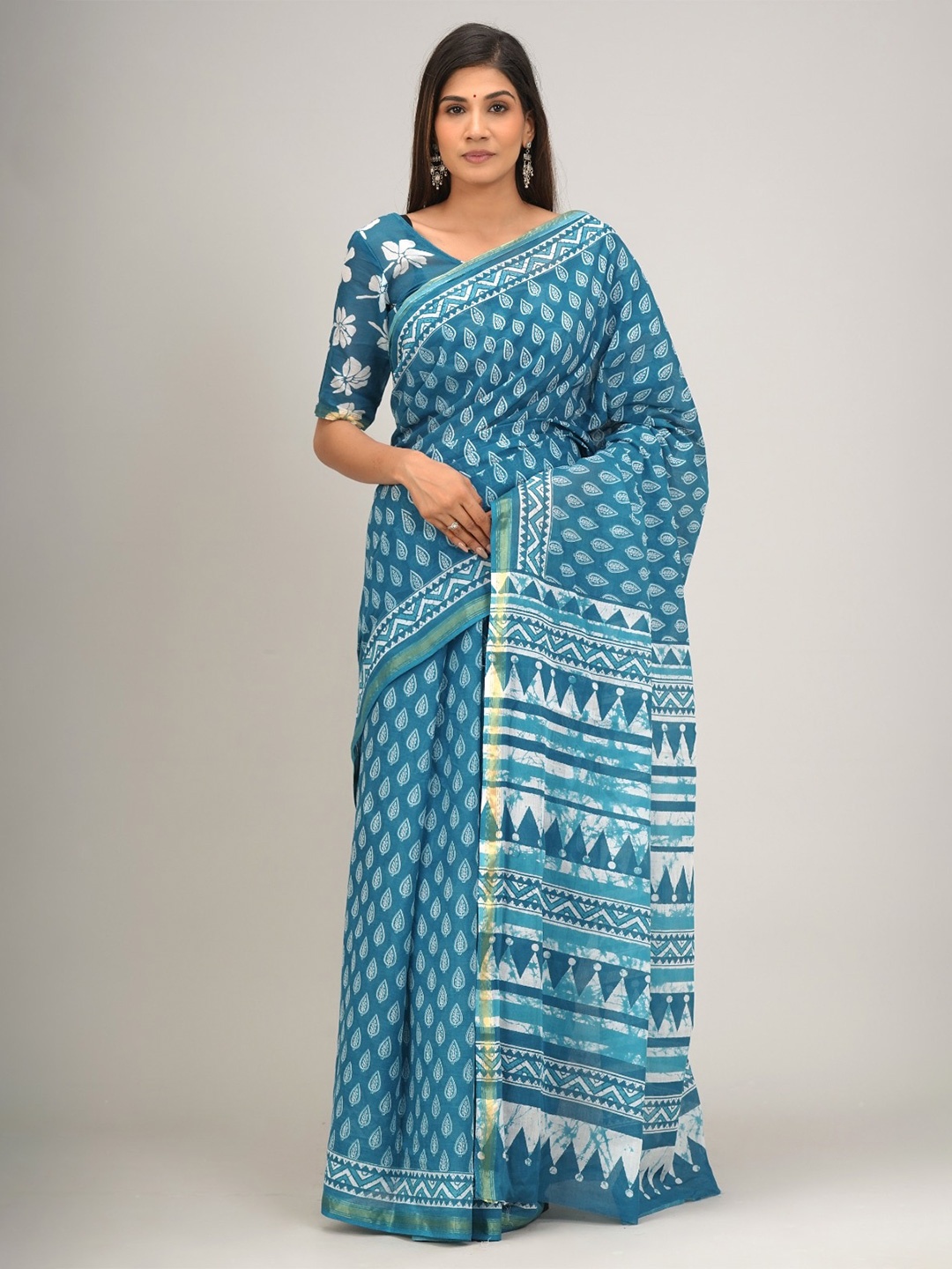 

clothonus Ethnic Motifs Printed Zari Pure Cotton Block Print Saree, Blue