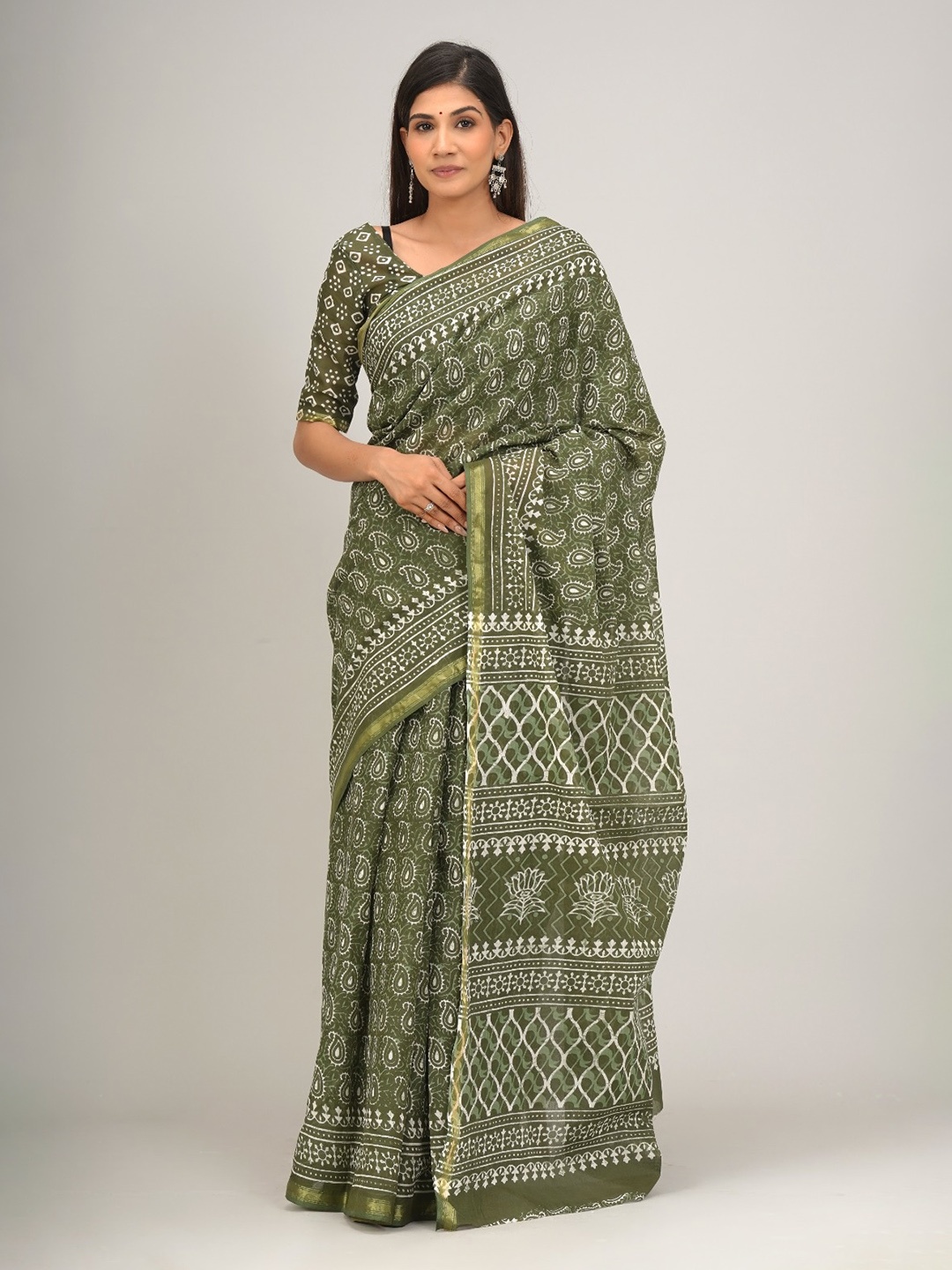 

clothonus Ethnic Motifs Printed Zari Pure Cotton Block Print Saree, Green