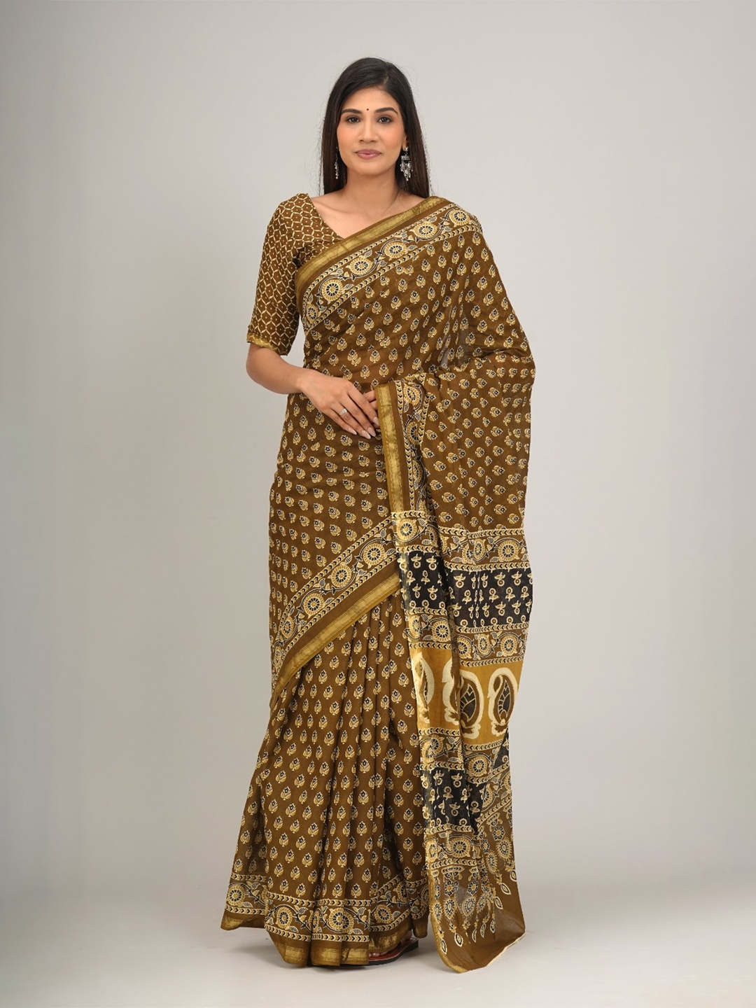 

clothonus Ethnic Motifs Printed Zari Pure Cotton Block Print Saree, Mustard