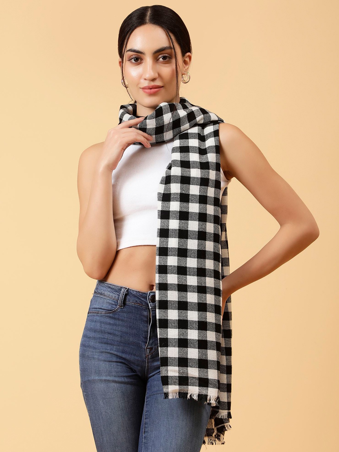 

Moda Chales Checked Fringed Stole, Black