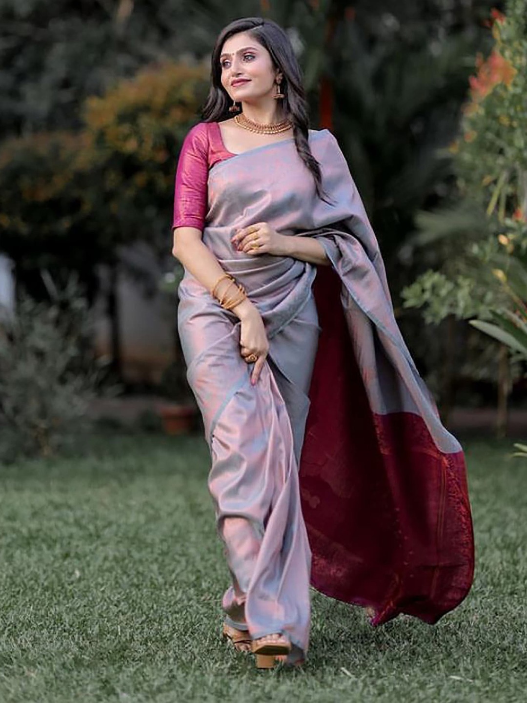 

Aldwych Woven Design Zari Designer Banarasi Saree, Grey