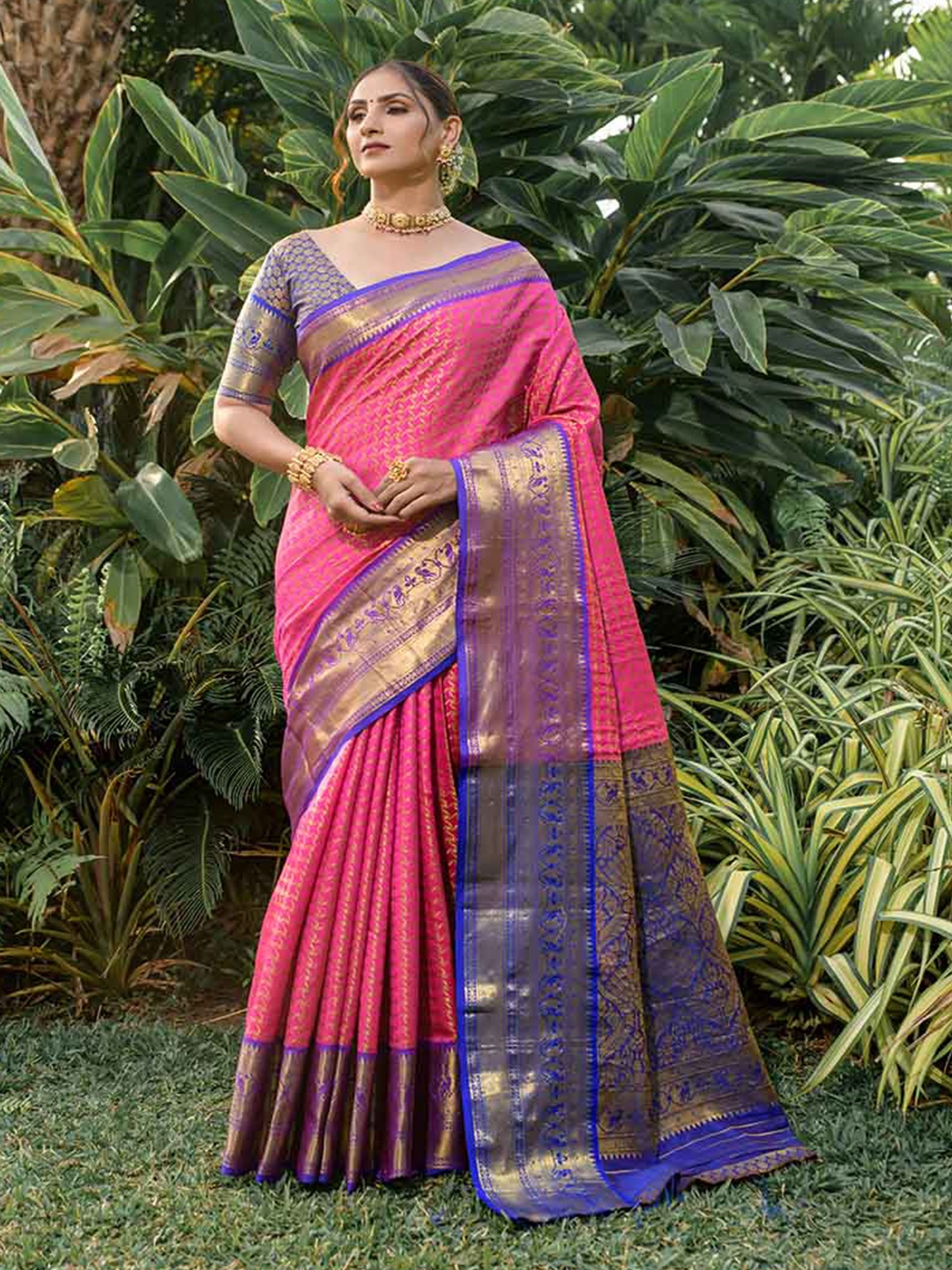

KALINI Ethnic Motifs Woven Design Zari Art Silk Saree, Pink