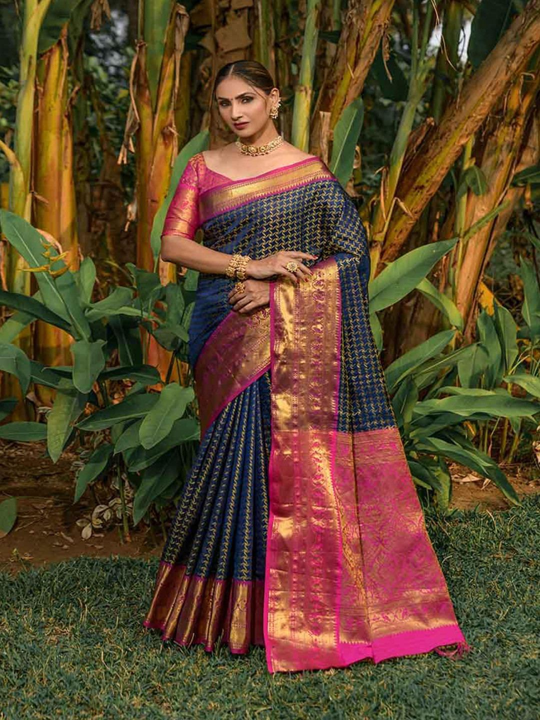 

KALINI Geometric Woven Design Zari Art Silk Saree, Navy blue