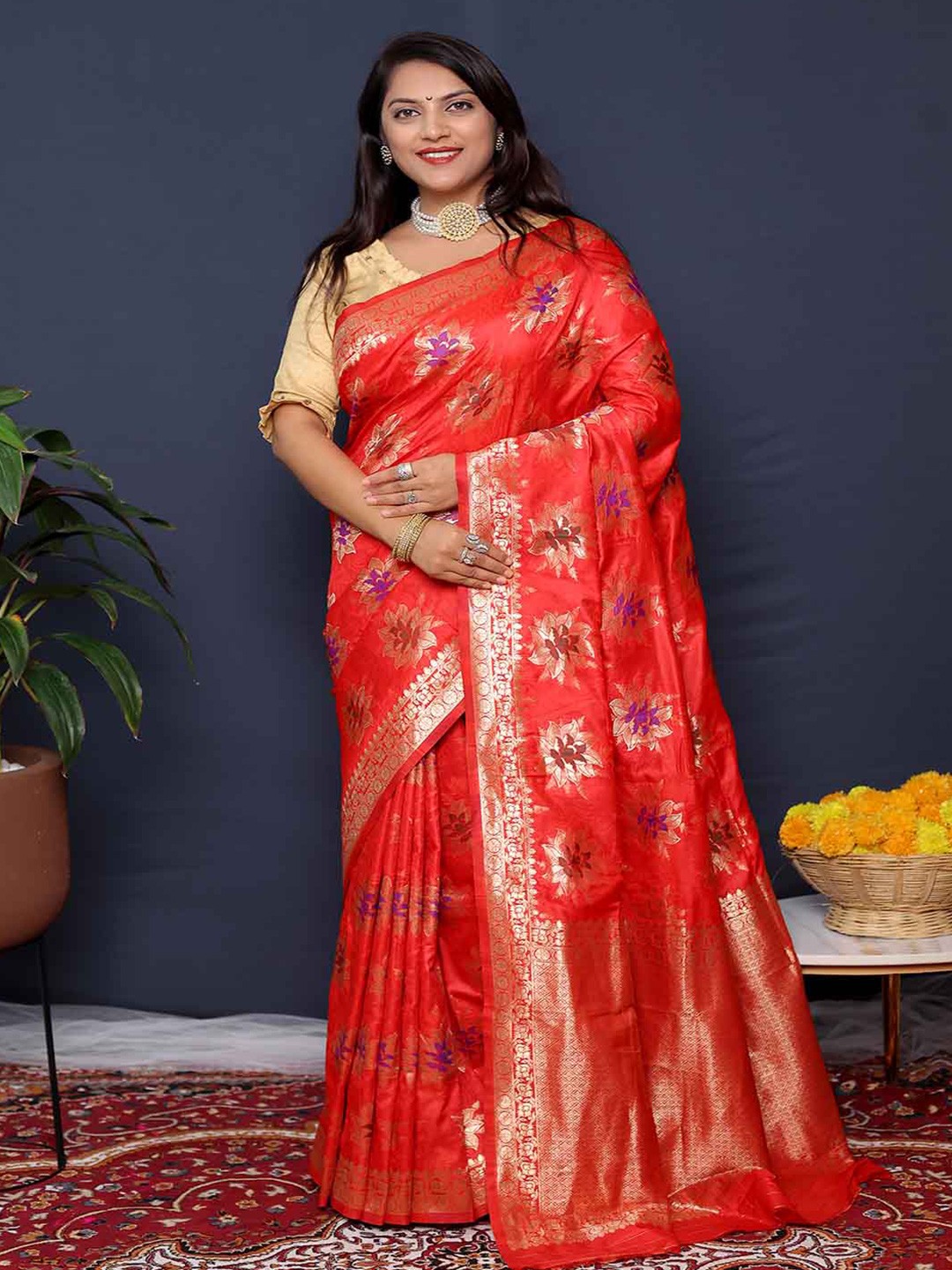 

KALINI Floral Woven Design Zari Art Silk Saree, Red