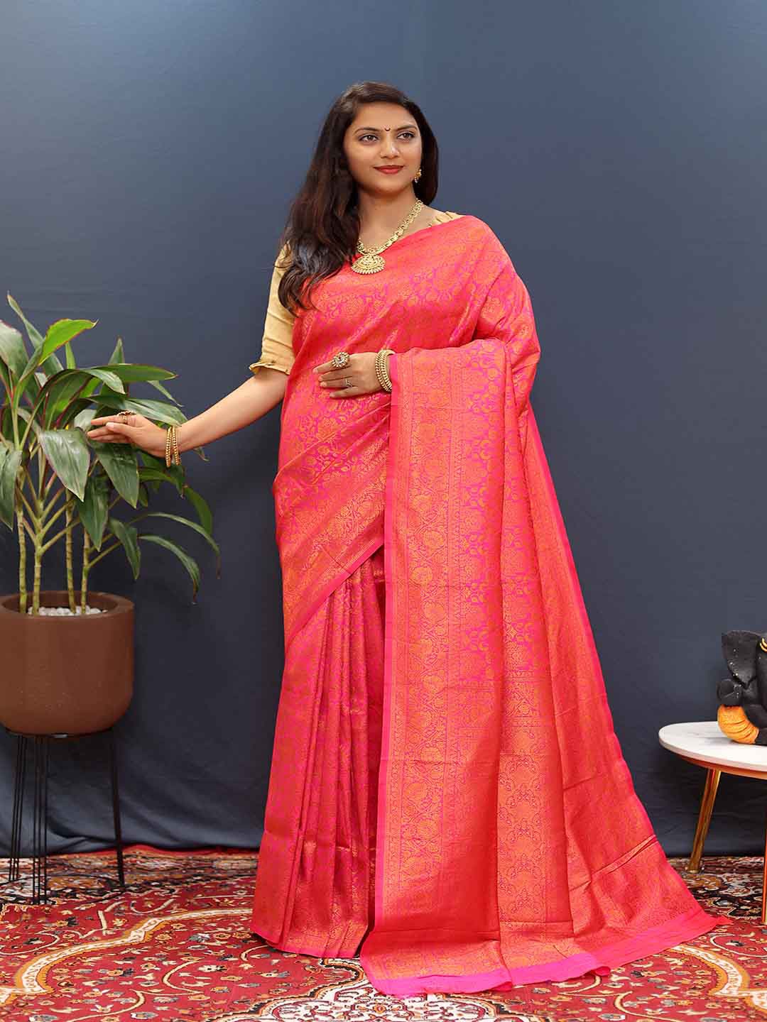 

KALINI Floral Woven Design Saree, Pink