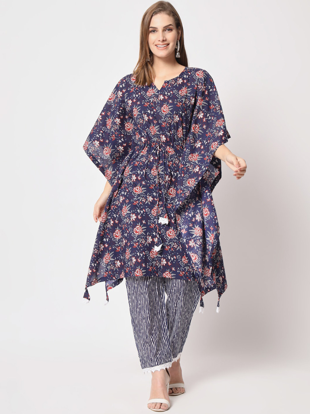 

SALWAT Notch Neck Floral Printed Extended Sleeves Chikankari Kaftan Kurta, Navy blue