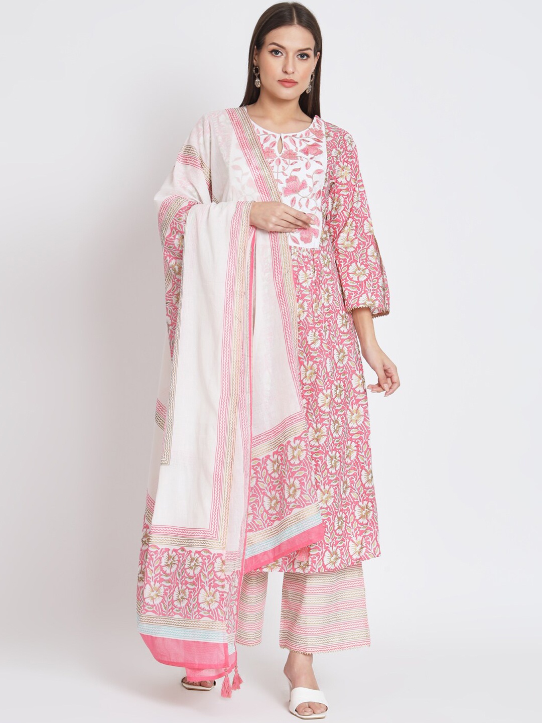 

SALWAT Floral Printed Regular Kurta with Trousers & Dupatta, Pink