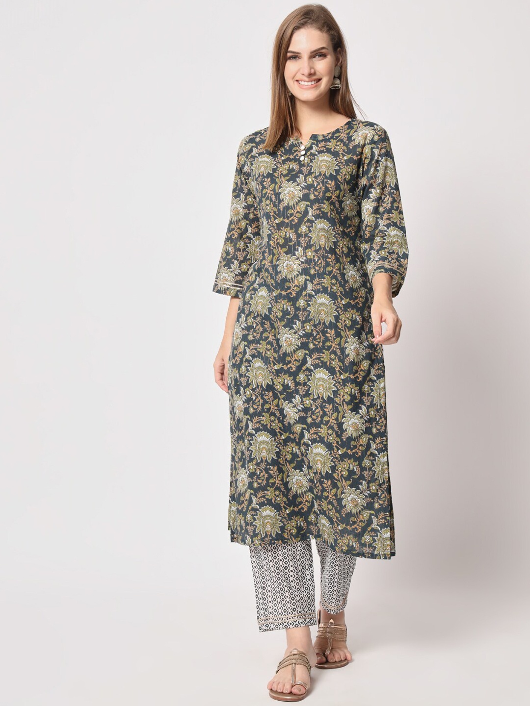 

SALWAT Floral Printed Straight Kurta with Trousers & Dupatta, Blue