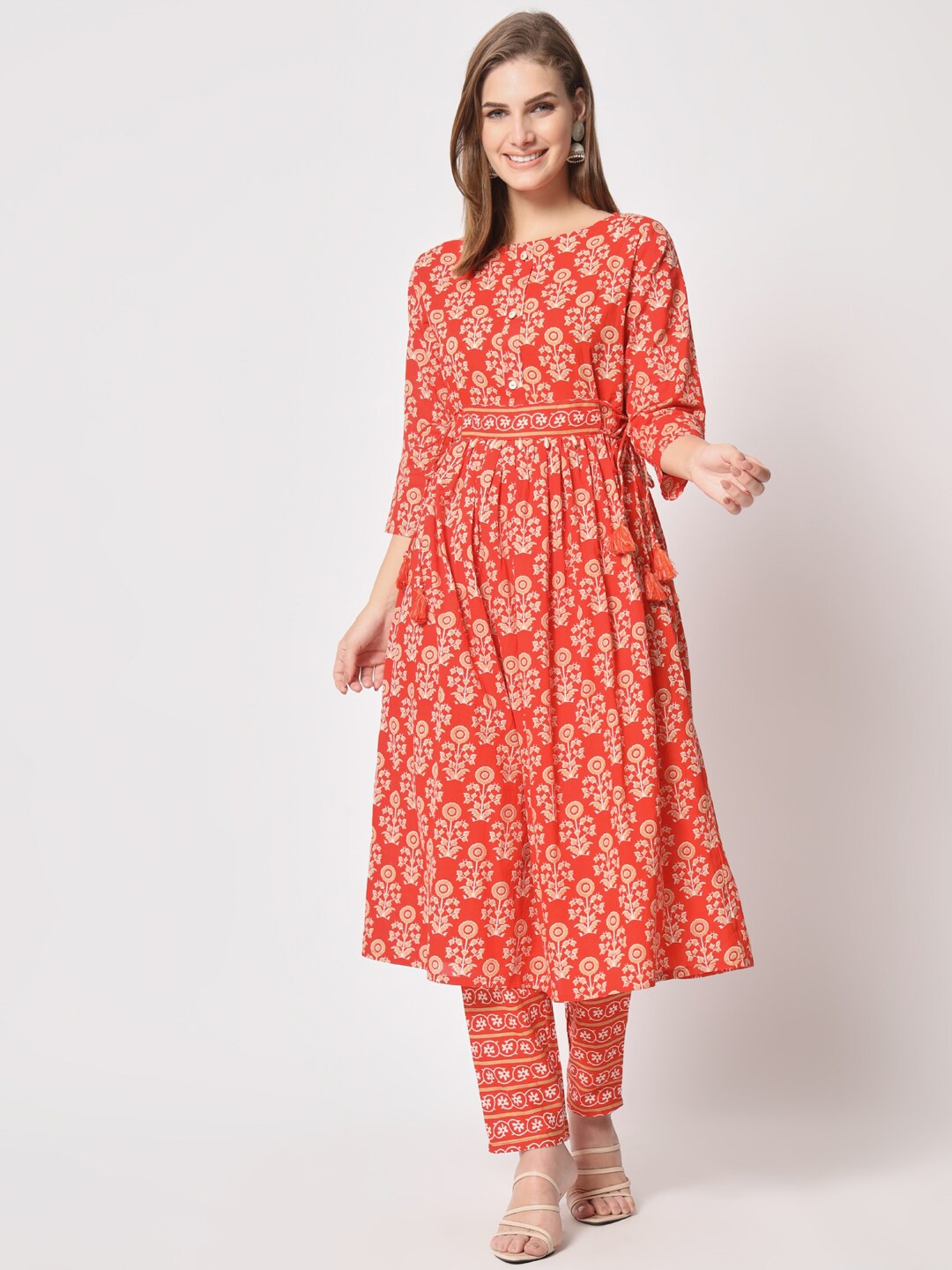 

SALWAT Floral Printed Regular Kurta with Trousers & Dupatta, Orange