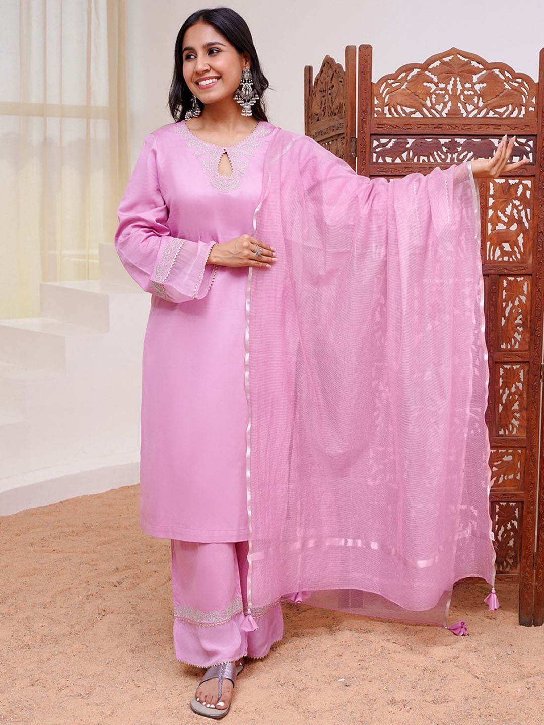 

NERO Keyhole Neck Flared Sleeves Gotta Patti Satin Kurta, Purple