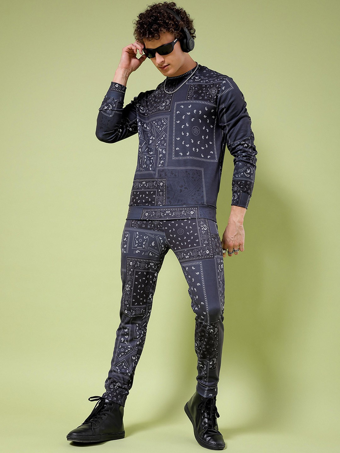 

The Indian Garage Co Printed Hooded Sweatshirt & Joggers Co-Ords, Grey