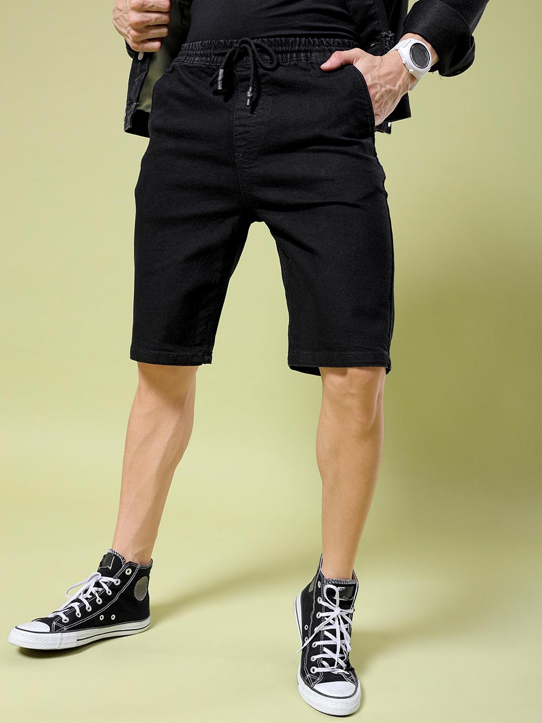 

The Indian Garage Co Men Mid-Rise Slim Fit Shorts, Black