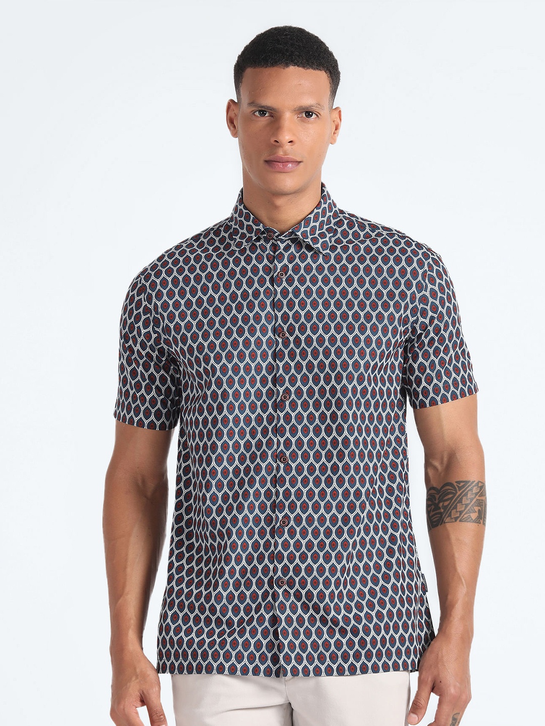 

Flying Machine Regular Fit Geometric Printed Cotton Casual Shirt, Blue