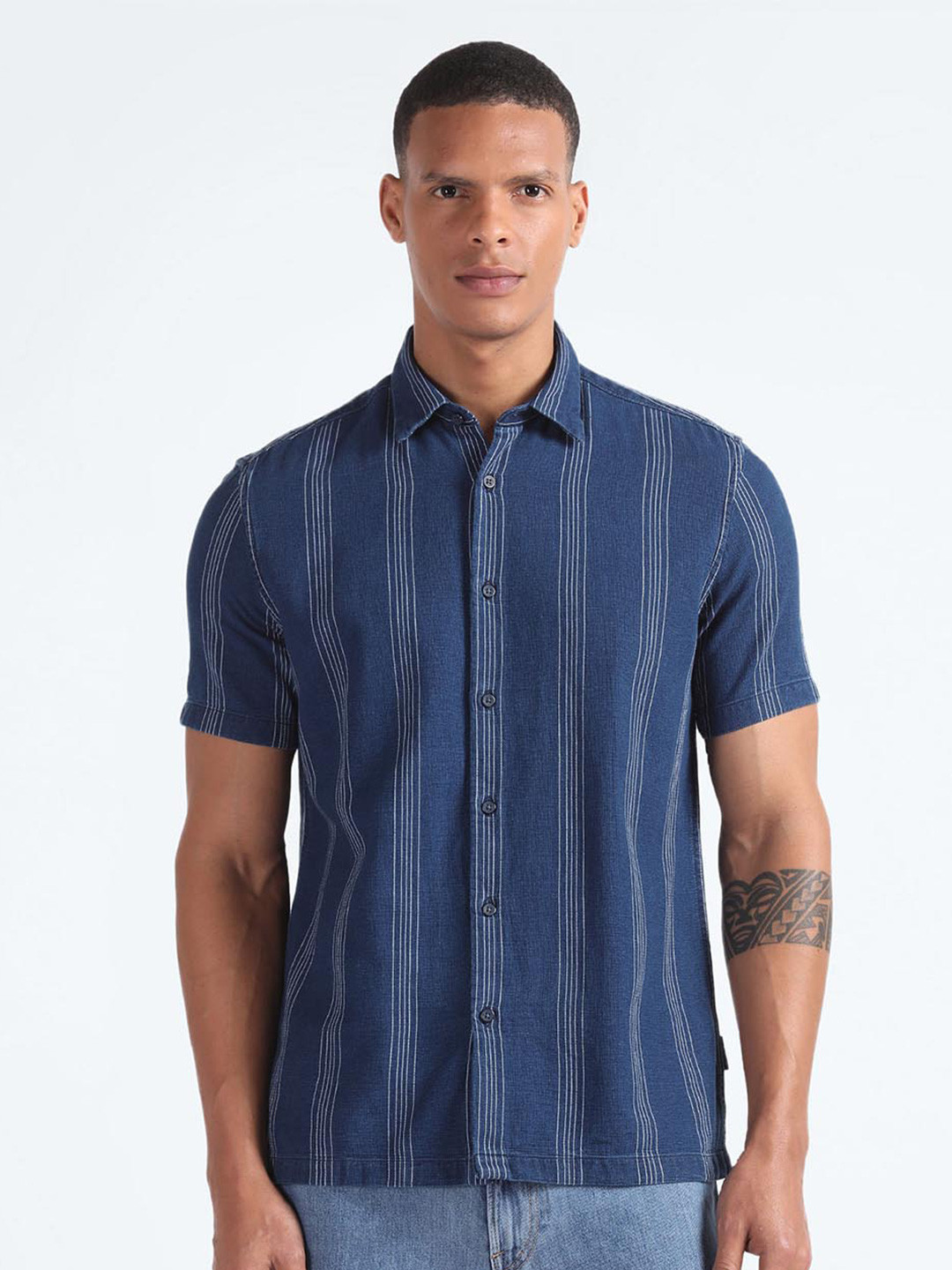 

Flying Machine Cotton Dobby Indigo Striped Casual Shirt, Blue