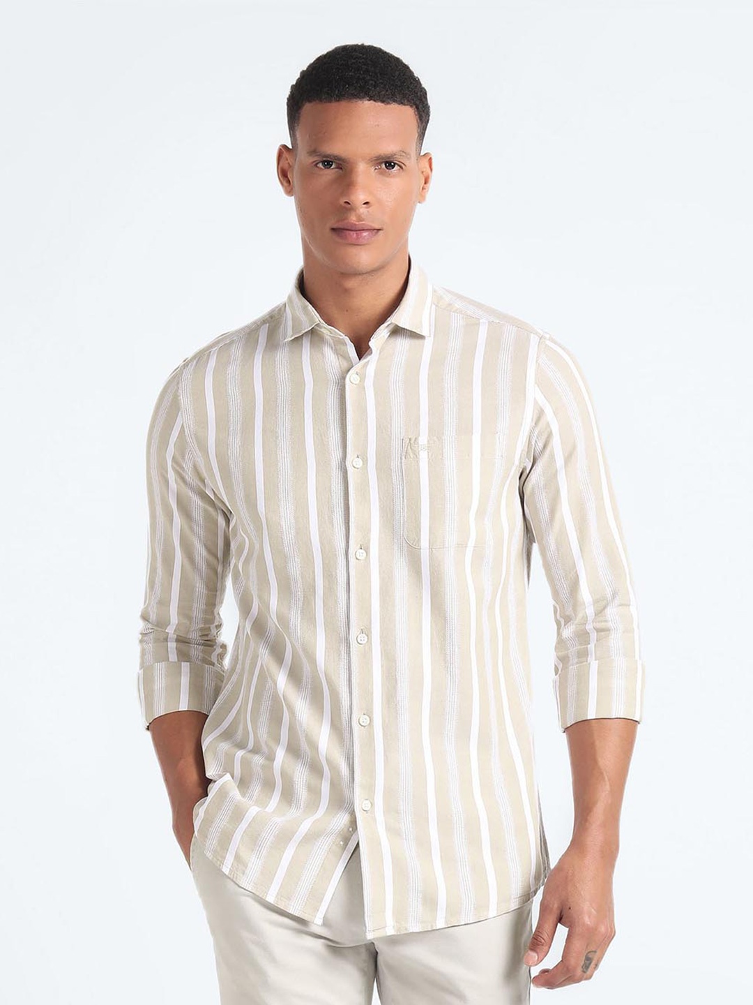 

Flying Machine Slim Fit Vertical Striped Pure Cotton Casual Shirt, Beige
