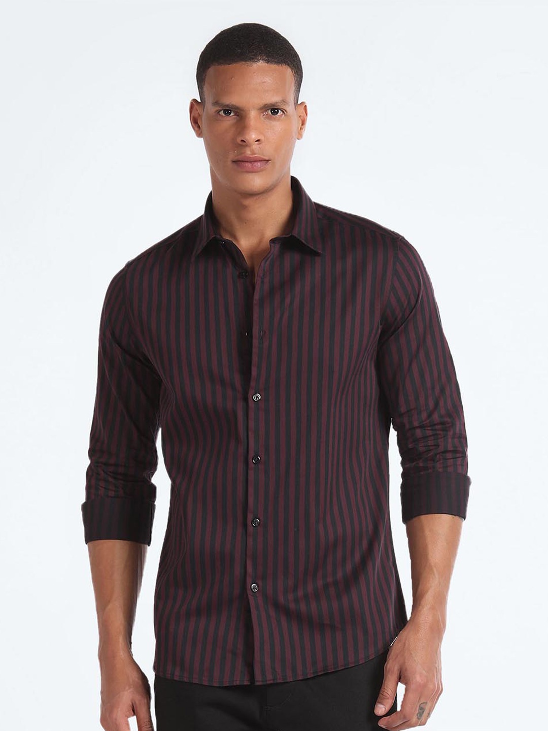 

Flying Machine Slim Fit Vertical Striped Spread Collar Cotton Casual Shirt, Burgundy