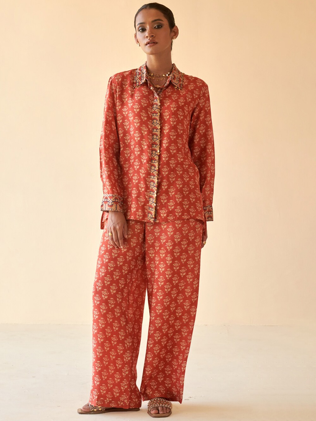 

Prakriti Jaipur Printed Collar Top With Trousers Co-Ords, Brown