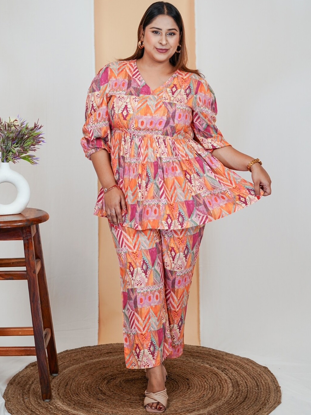 

DEEBACO Plus Size Printed V-Neck Top With Trousers, Pink