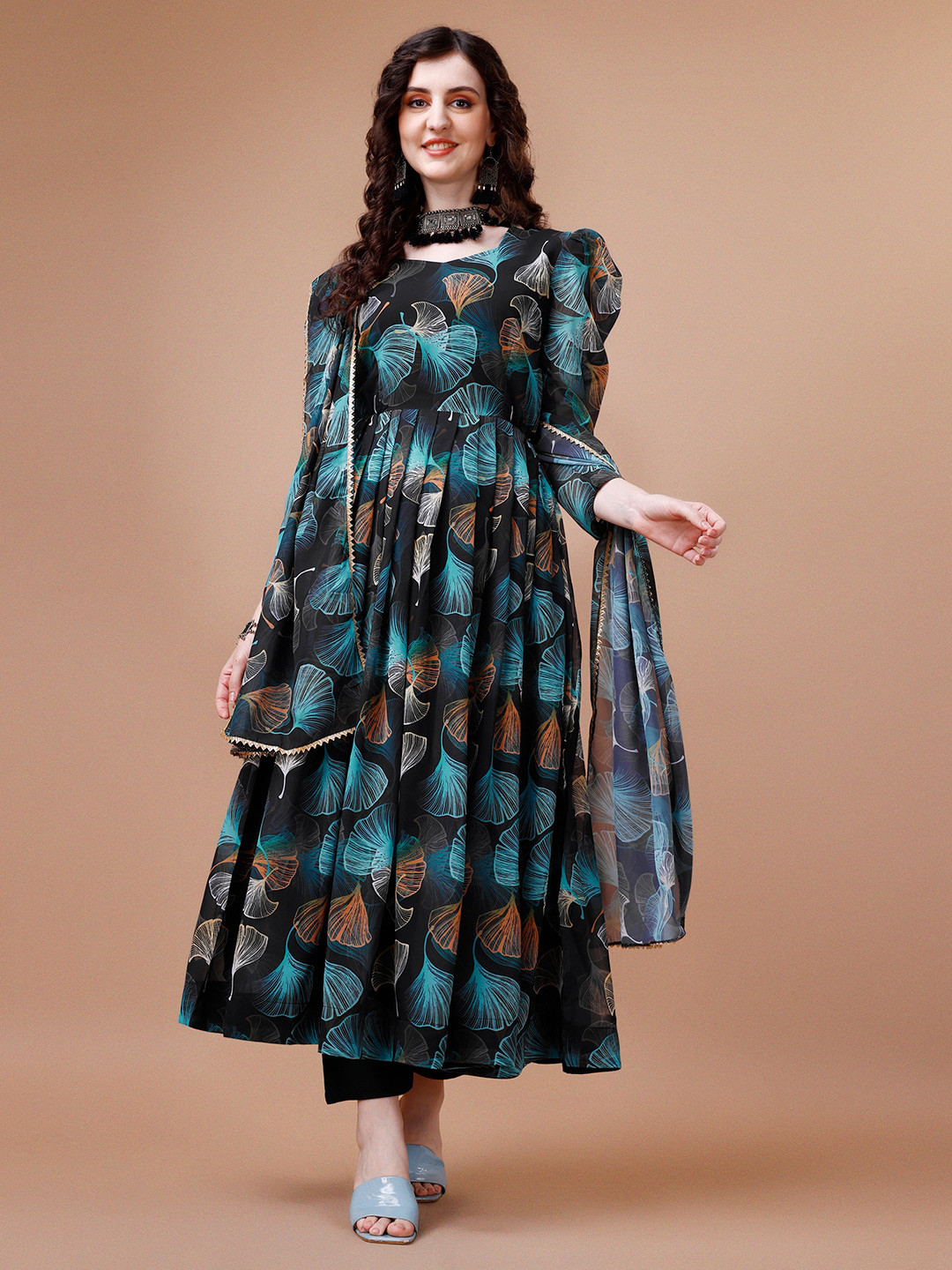 

HETVI CREATION Floral Printed Puff Sleeves Georgette Anarkali Kurta With Dupatta, Black