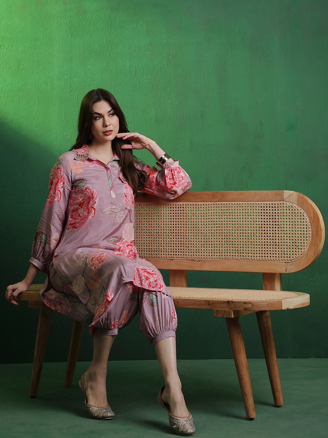 

Sangria Floral Printed Shirt Collar Mirror Work Pathani Kurta & Trousers, Lavender