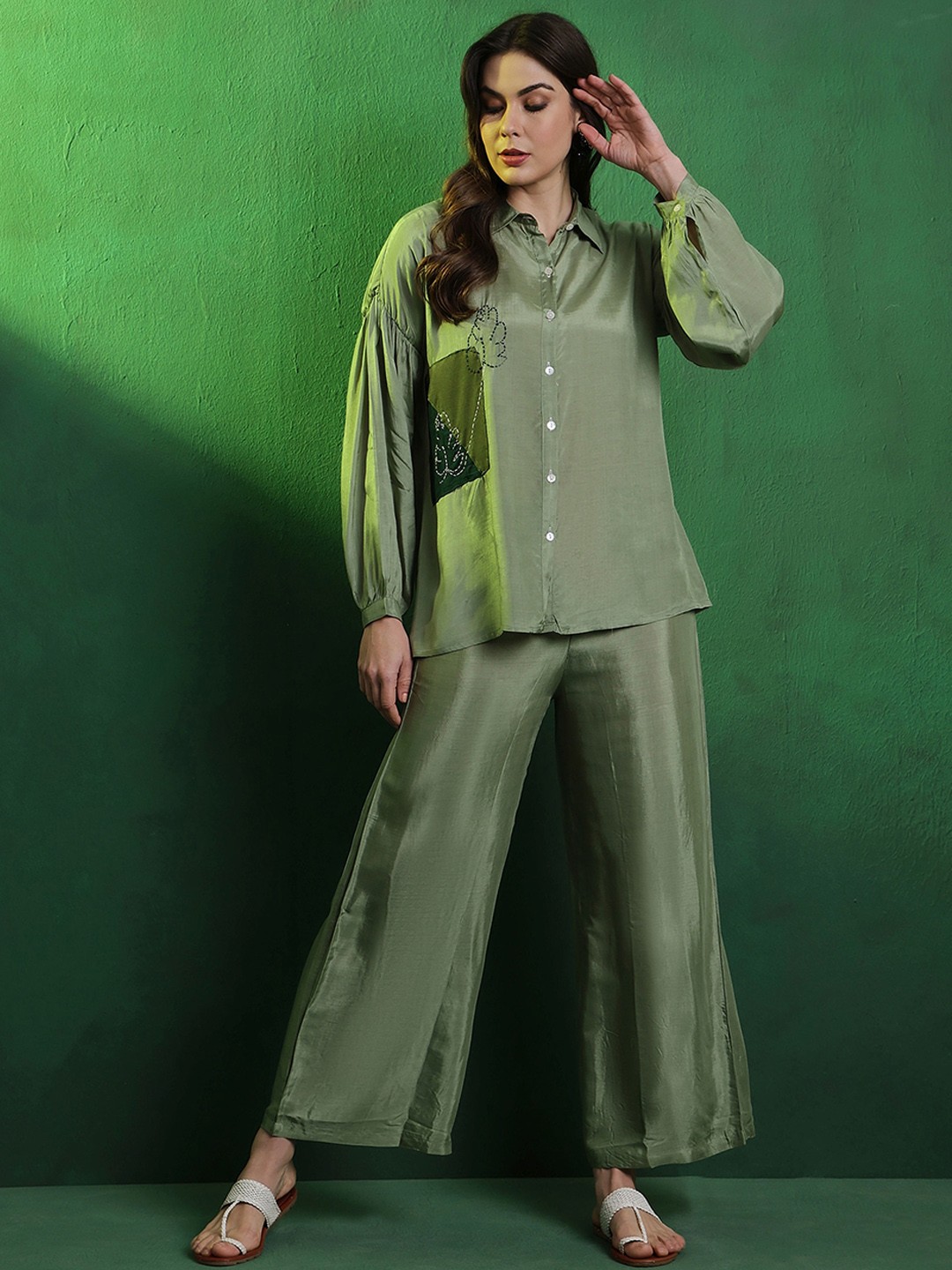 

Sangria Embroidered Oversized Shirt With Palazzo Co-Ords, Green