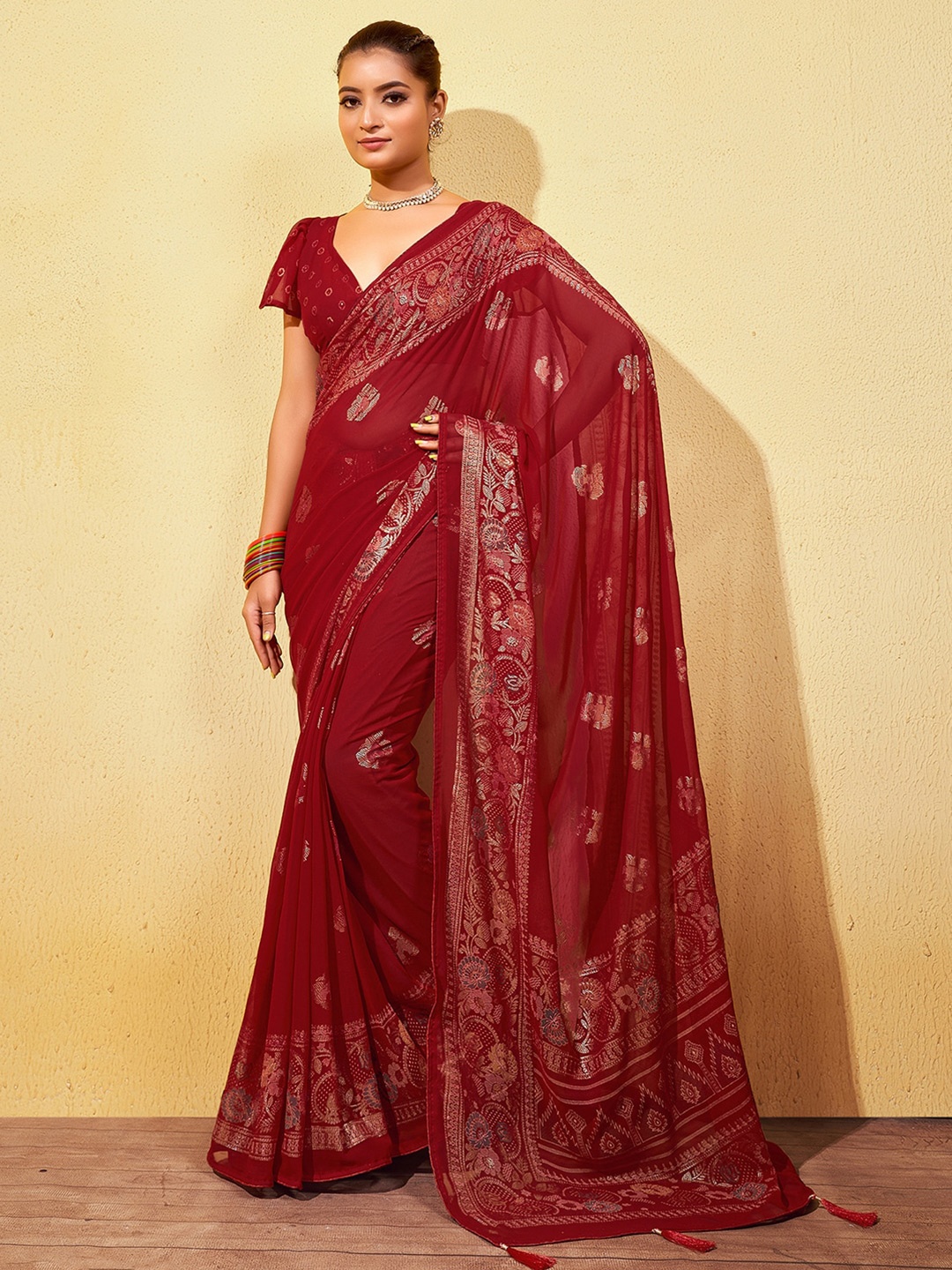 

Mitera Ethnic Motifs Zari Georgette Jamdani Saree, Red