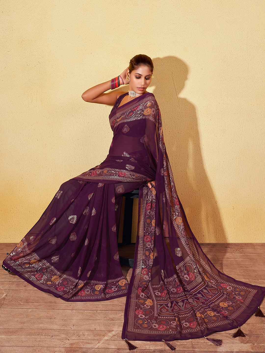 

Mitera Purple & Gold Toned Ethnic Motifs Printed Zari Jamdani Saree