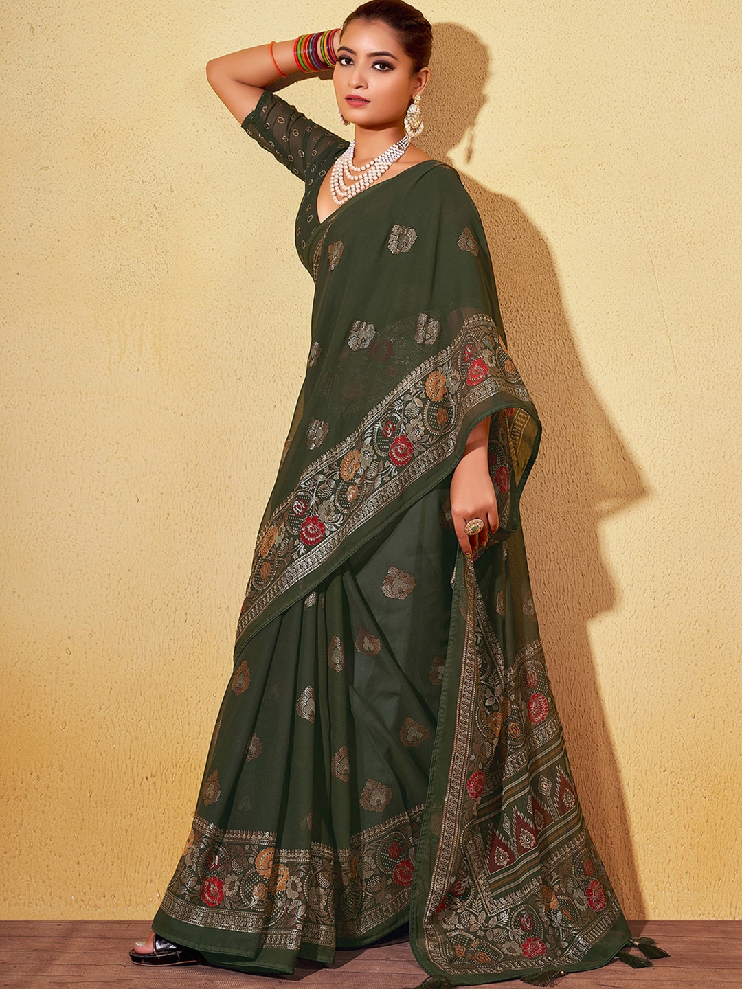 

Mitera Ethnic Motifs Printed Zari Jamdani Saree, Green