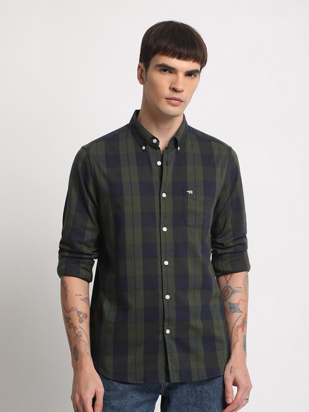 

THE BEAR HOUSE Button Down Collar Long Sleeves Slim Fit Checked Casual Shirt, Green