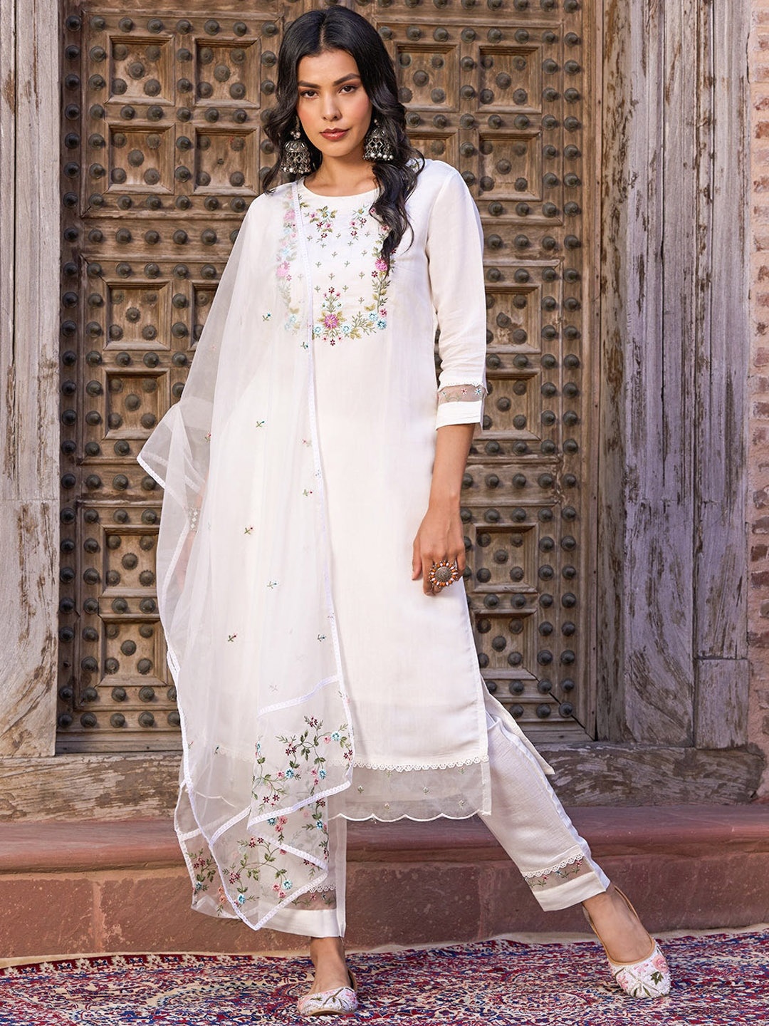 

KALINI Floral Embroidered Thread Work Chanderi Silk Kurta With Trousers & Dupatta, White