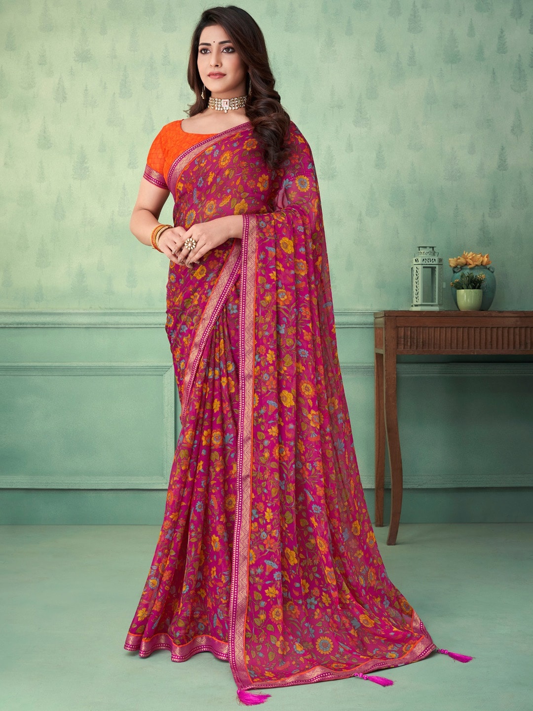 

Anouk Floral Printed Pure Chiffon Bagru Saree, Pink