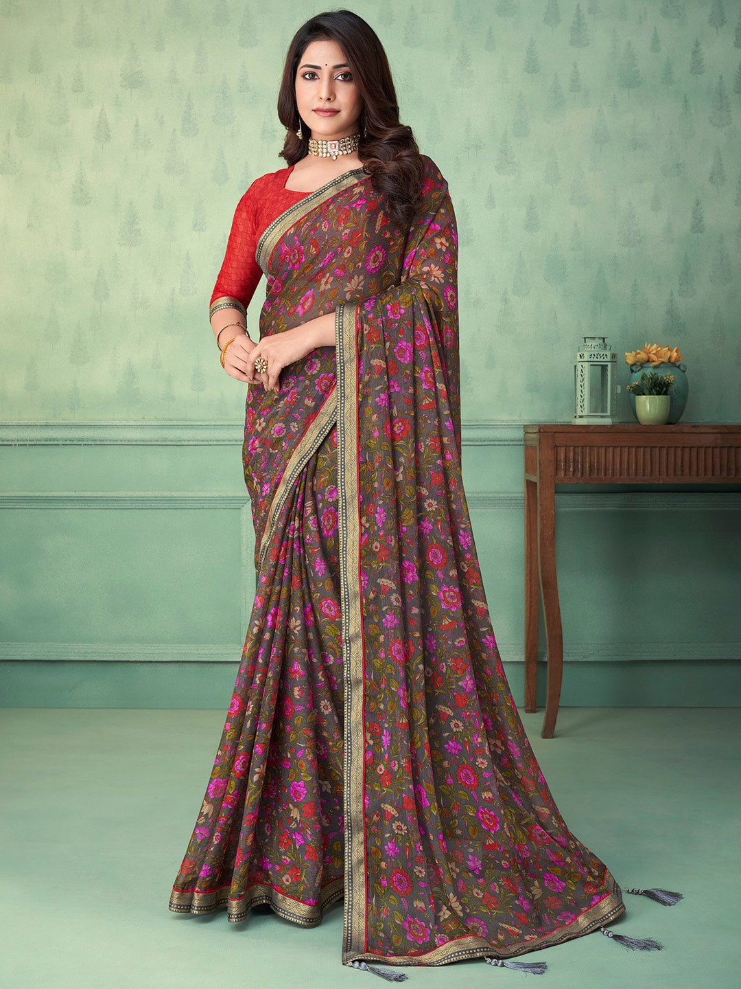 

Anouk Floral Printed Zari Pure Chiffon Bagru Saree, Grey