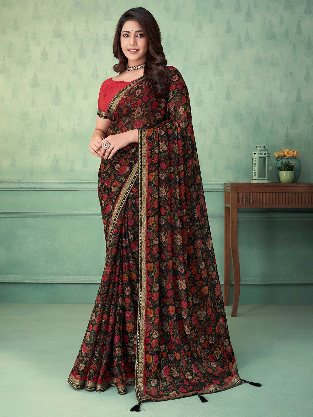 

Anouk Floral Printed Zari Pure Chiffon Bagru Saree, Black