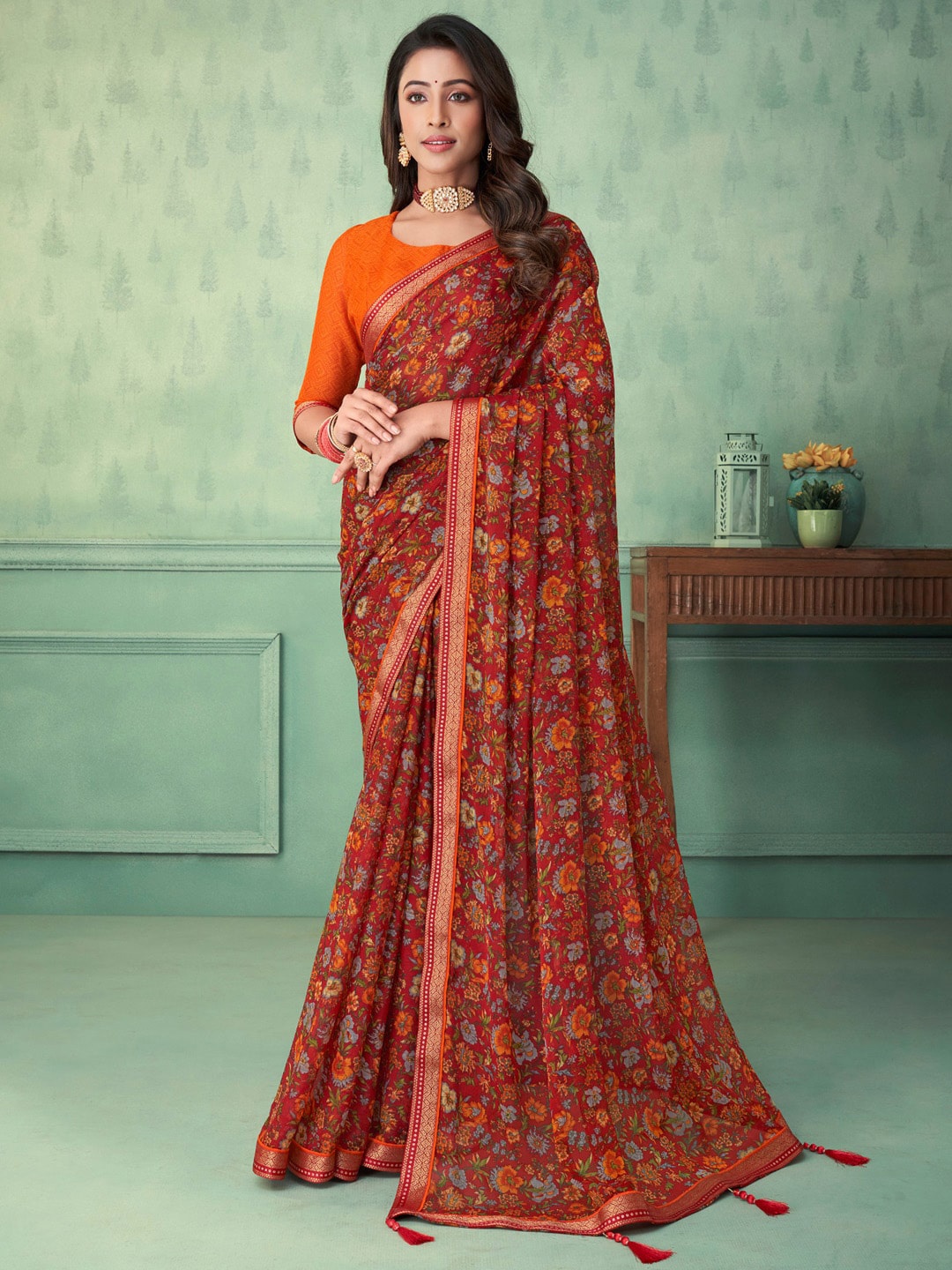 

Anouk Floral Printed Zari Pure Chiffon Bagru Saree, Maroon