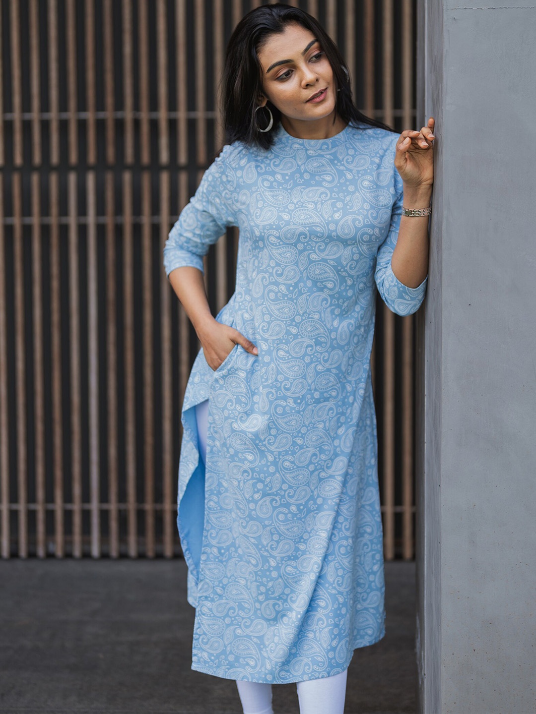 

HAY Women Ethnic Motifs Printed Thread Work High-Low A-Line Kurta, Blue