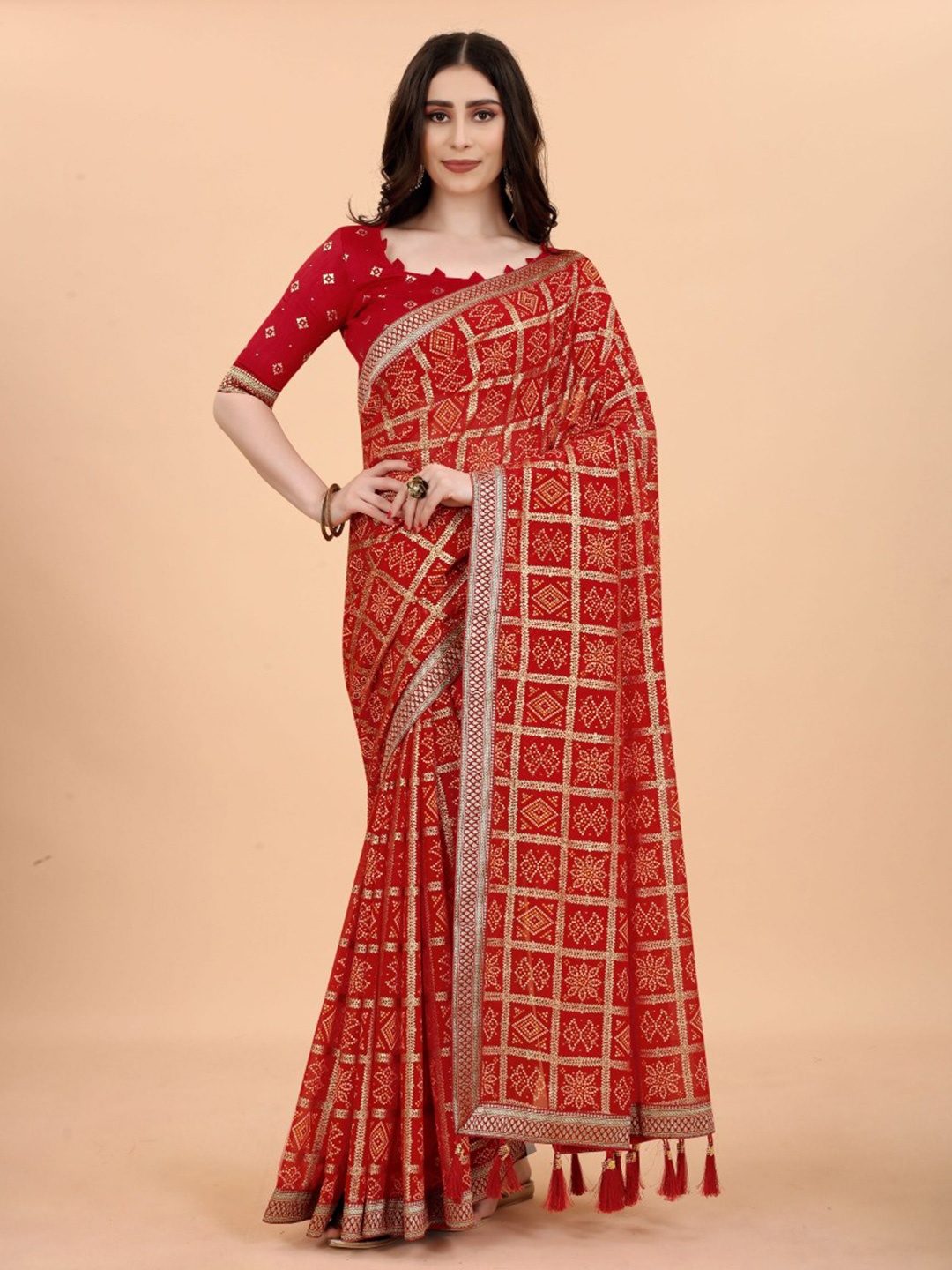 

Avojee Bandhani Printed Zari Bandhani Saree, Red