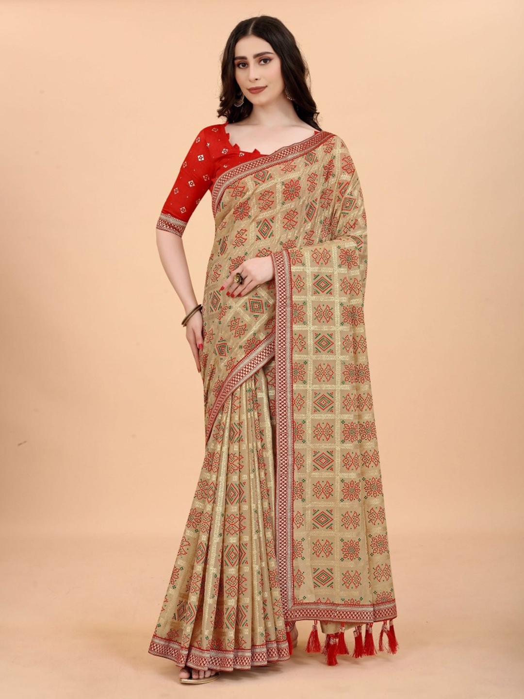 

Avojee Badhani Printed Zari saree, Beige