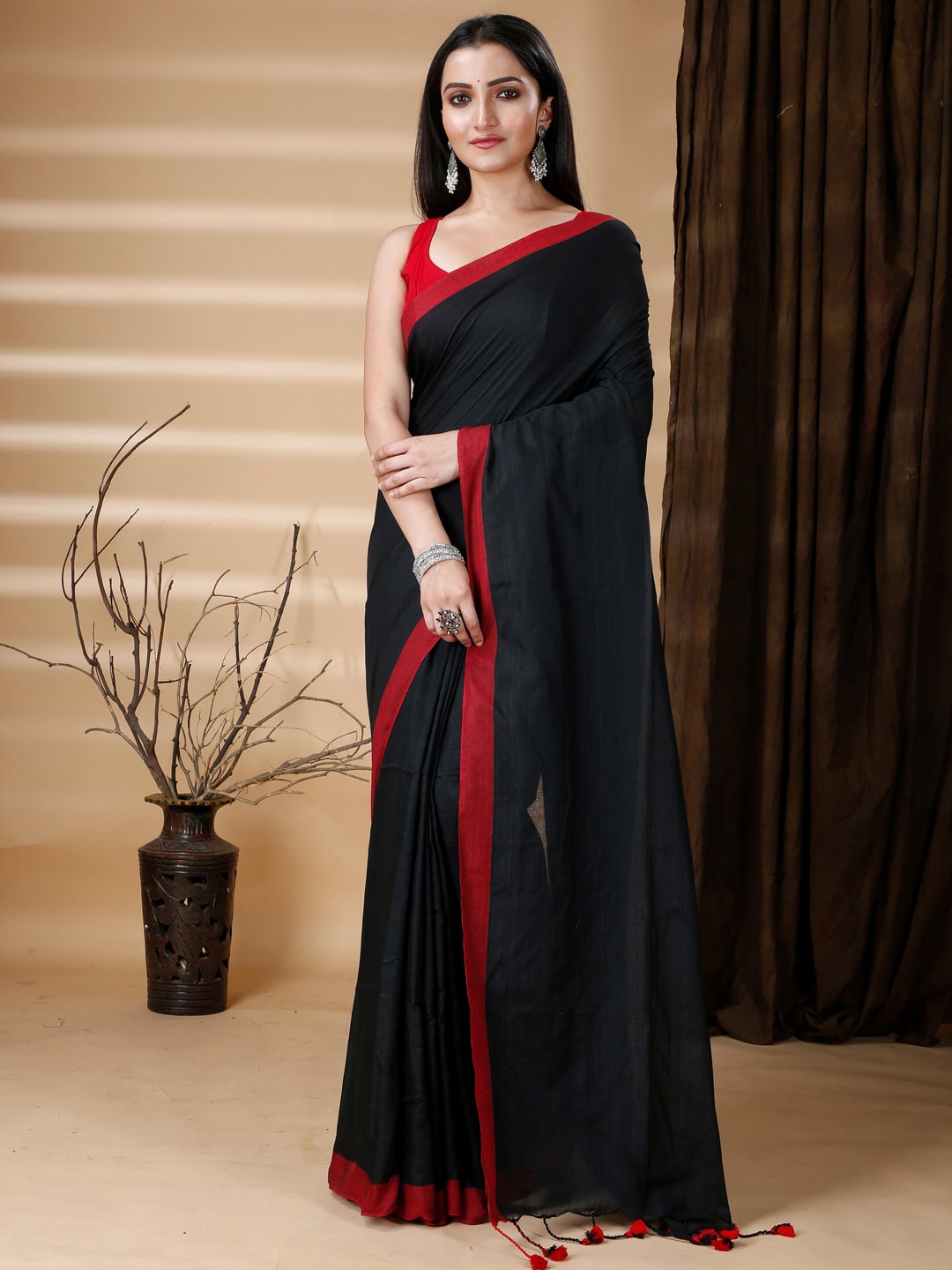 

Ruuprekha Pure Cotton Khadi Saree with Tassels, Black