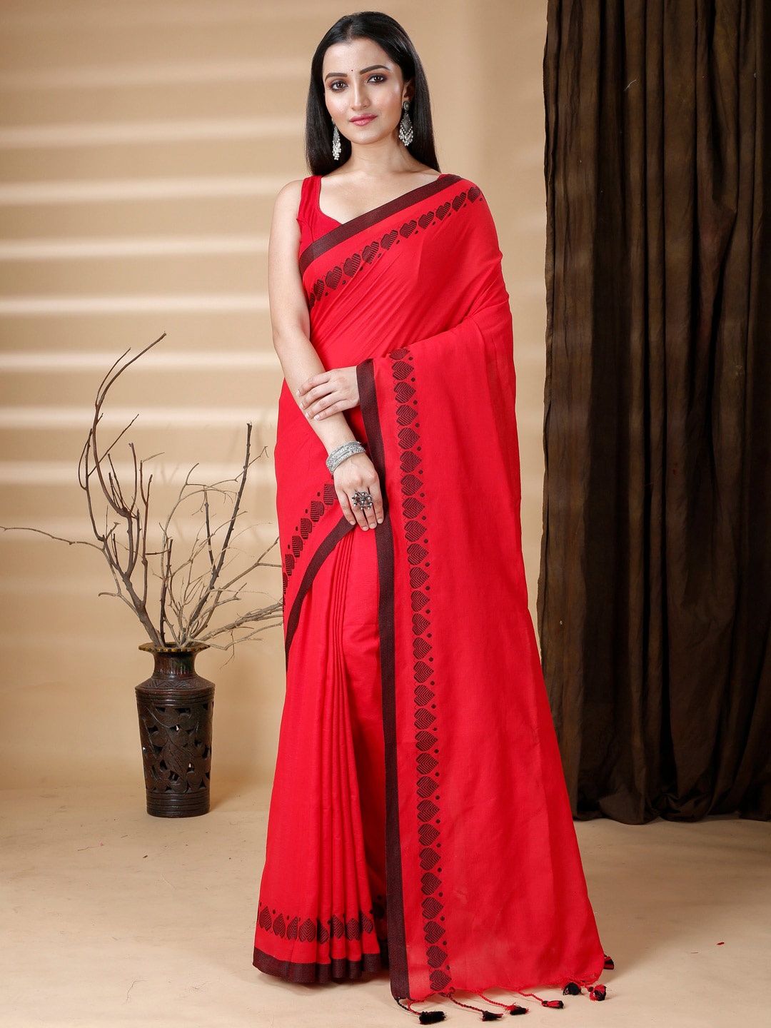 

Ruuprekha Pure Cotton Khadi Saree, Red