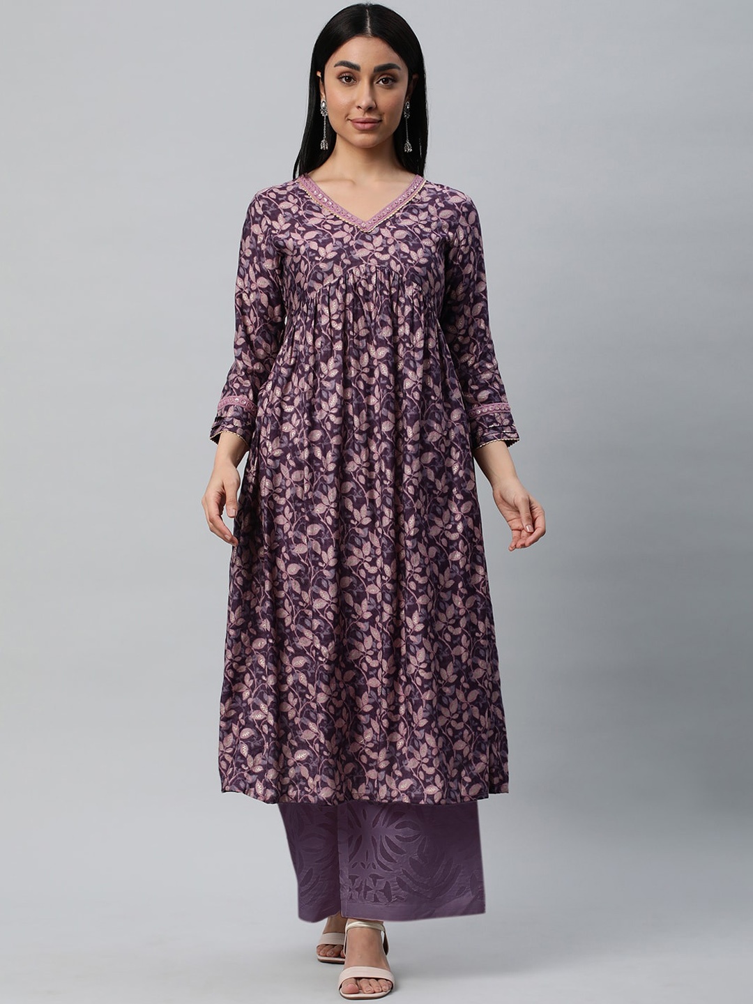 

KAMI KUBI Ethnic Motifs Embroidered V Neck Printed Regular Sleeves Empire A Line Kurta, Purple