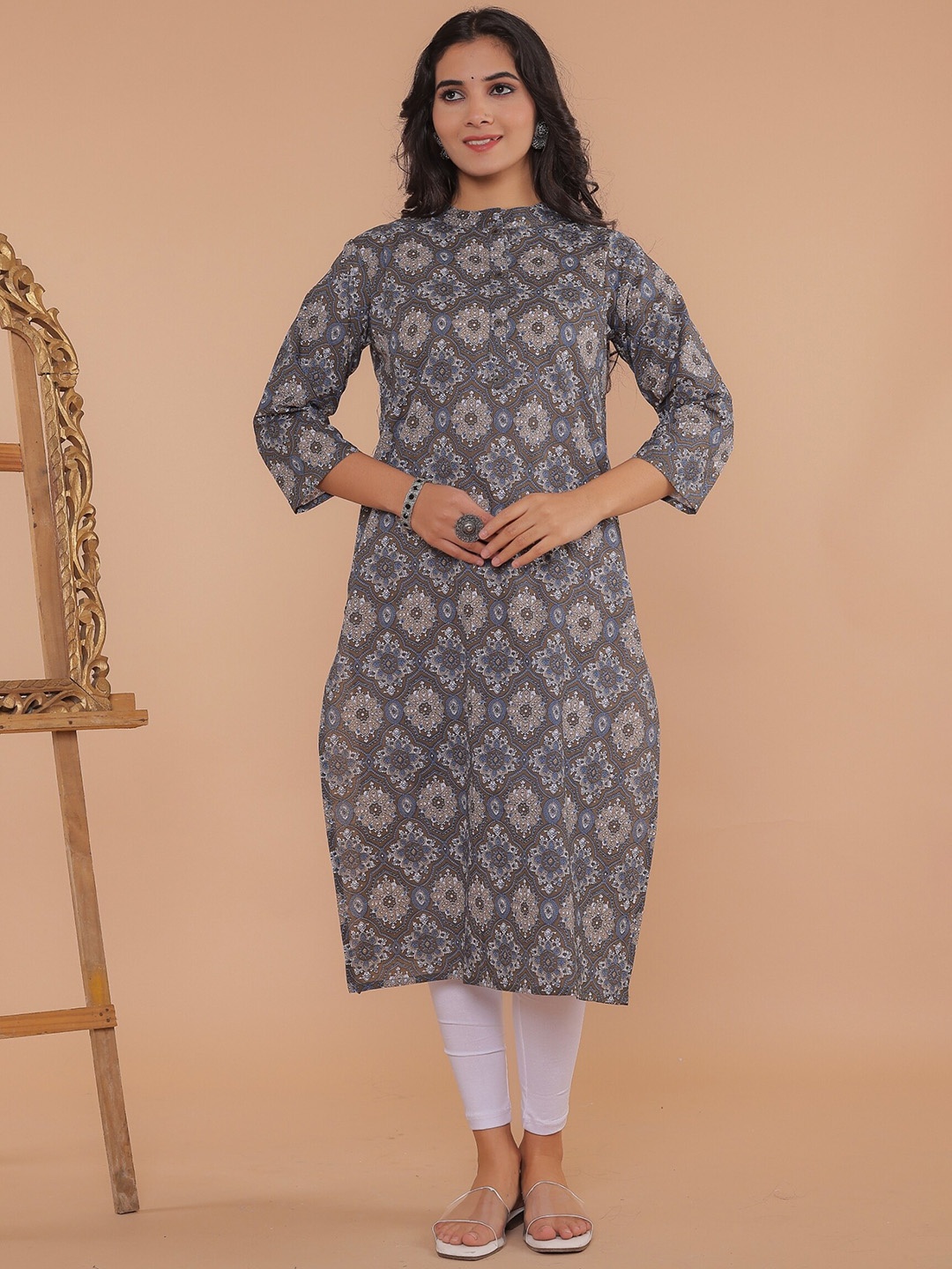 

R RANAK CREATION Floral Printed Mandarin Collar Cotton Straight Kurta, Grey