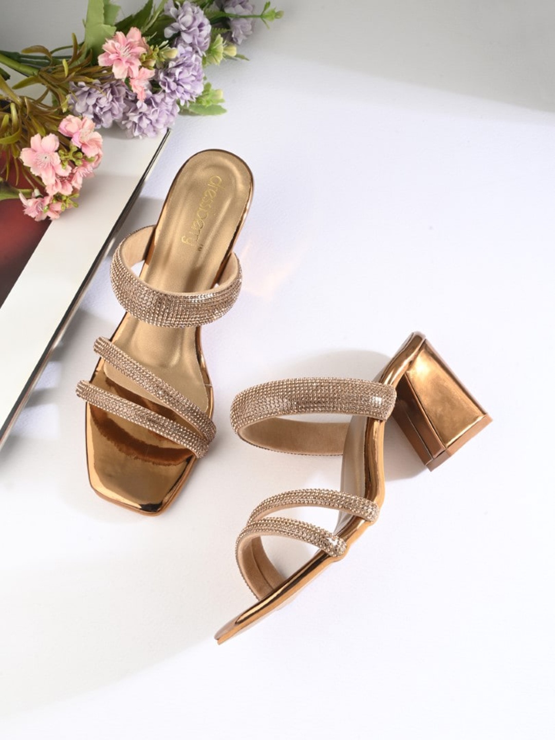 

DressBerry Gold Toned Embellished Open Toe Block Heels