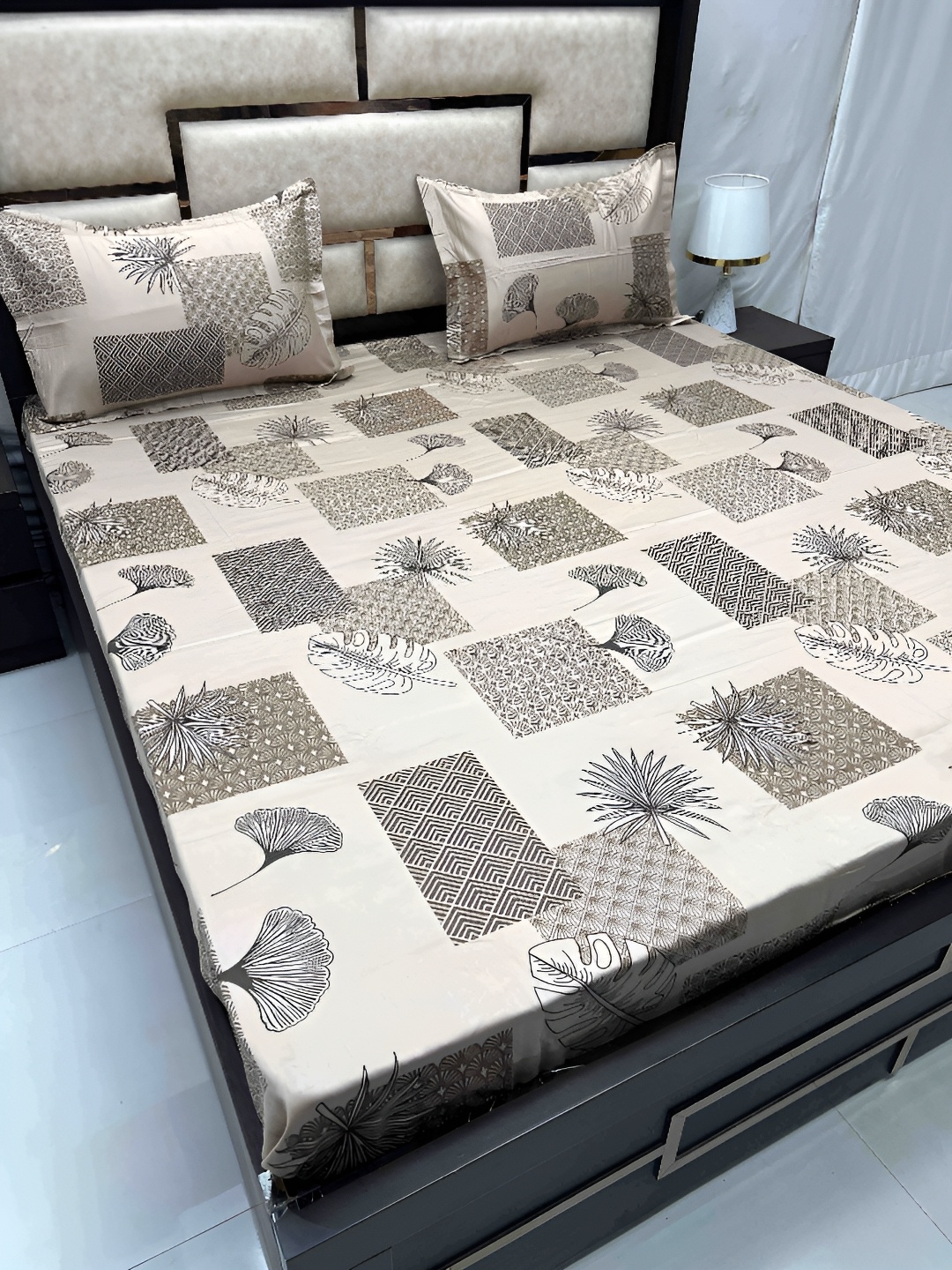 

Pure Decor Brown & Grey Floral Printed 400 TC Pure Cotton King Bedsheet & 2 Pillow Covers