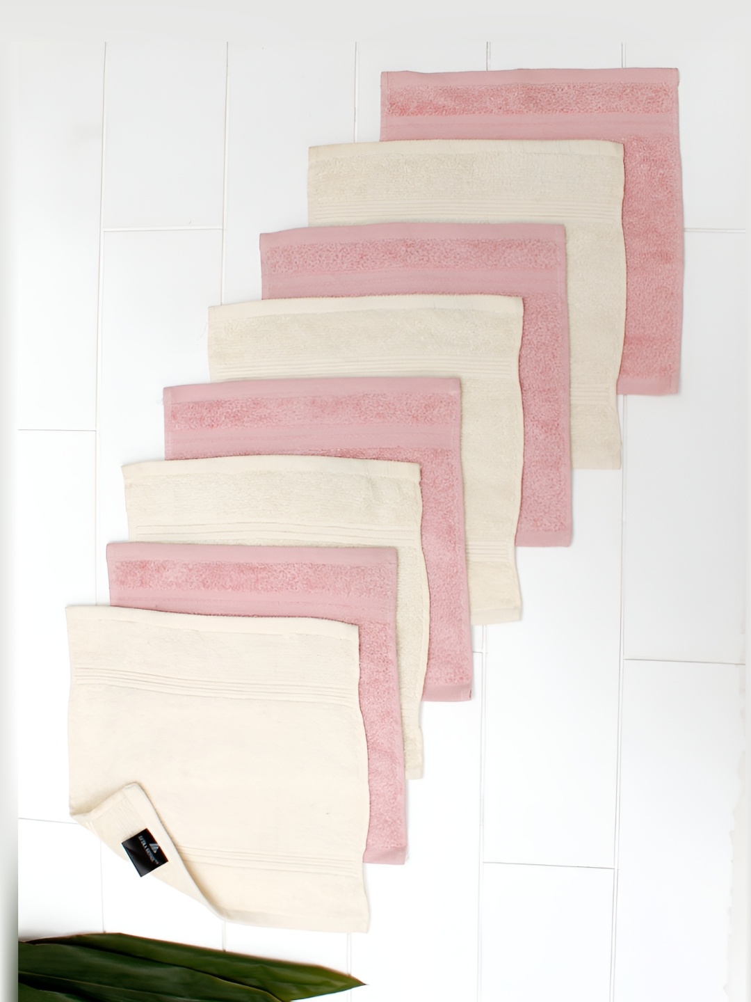 

AVI Living Pink & Beige 8 Pieces Cotton Anti Bacterial 550 GSM Face Towels