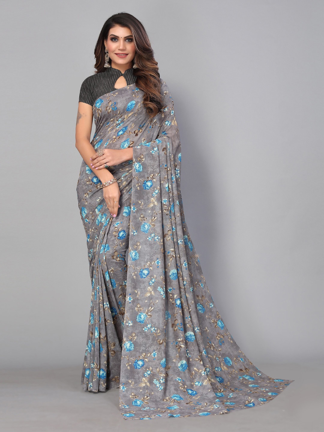 

Shaily Floral Printed Saree, Grey