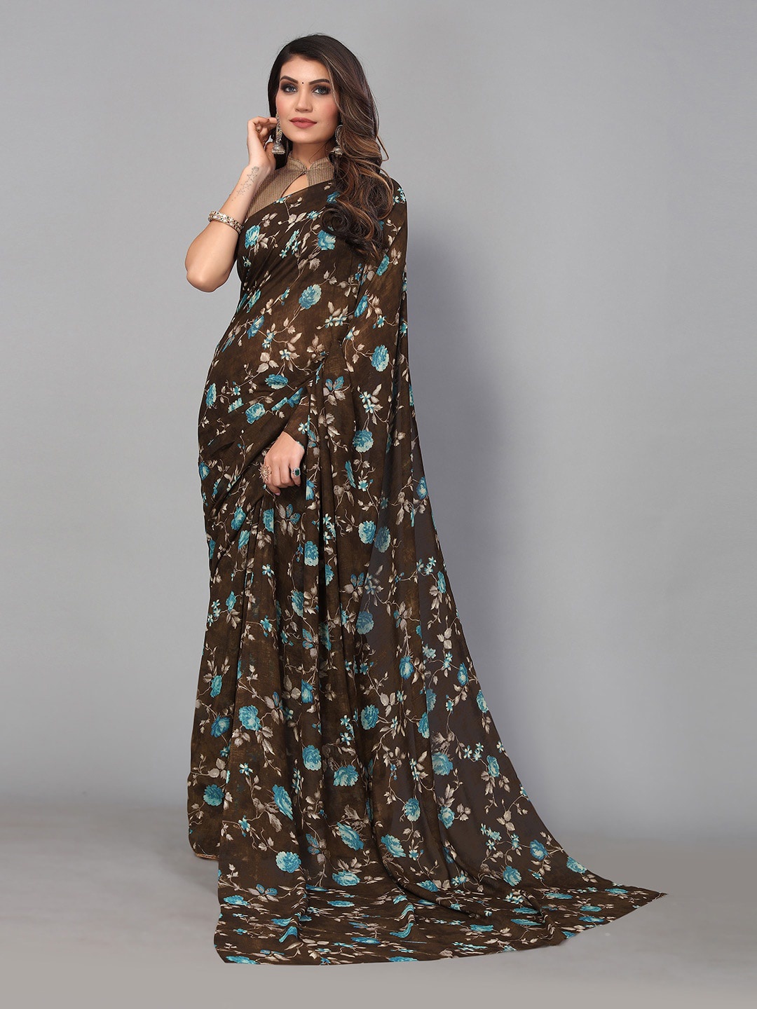 

Shaily Floral Printed Saree, Black