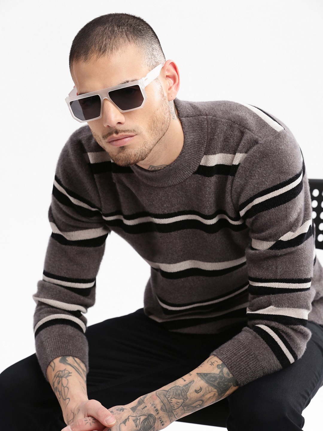 

SHOWOFF Round Neck Long Sleeves Striped Pullover, Grey