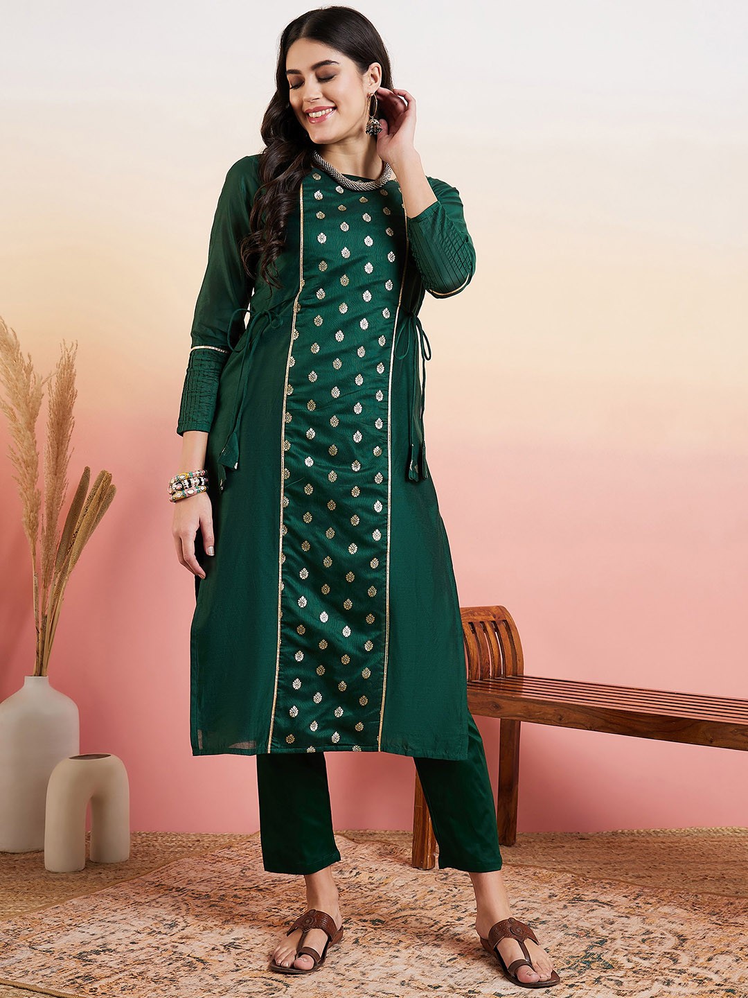 

Inddus Women Ethnic Motifs Regular Chanderi Cotton Kurta with Trousers, Green