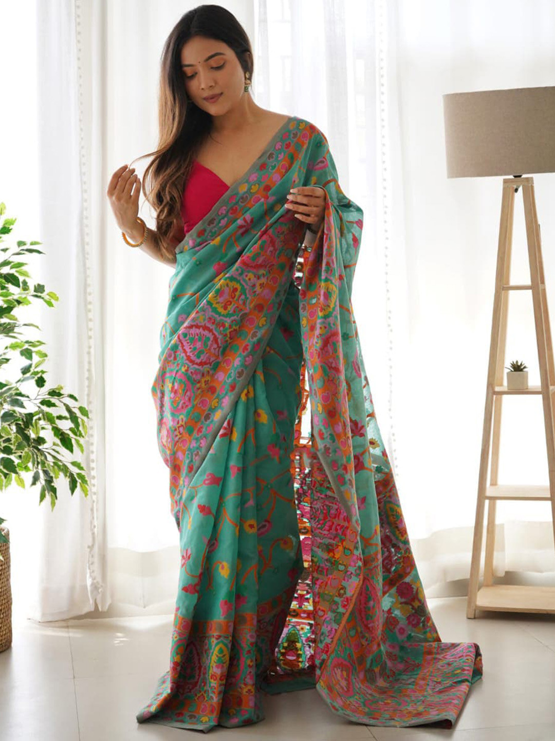 

DIVASTRI Floral Woven Design Pure Silk Saree, Teal