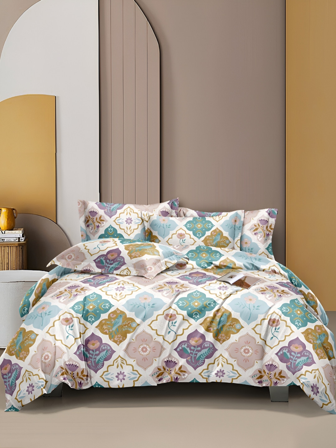 

THE HOME STYLE Geometric 300 TC King Bedsheet with 2 Pillow Covers, Na